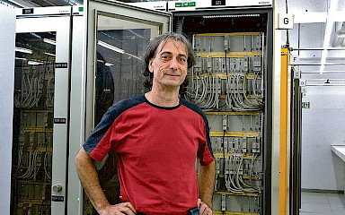 DAVIDE PERINI, CHEFTECHNIKER SICHERUNGSANLAGEN INNEN (SAI)
