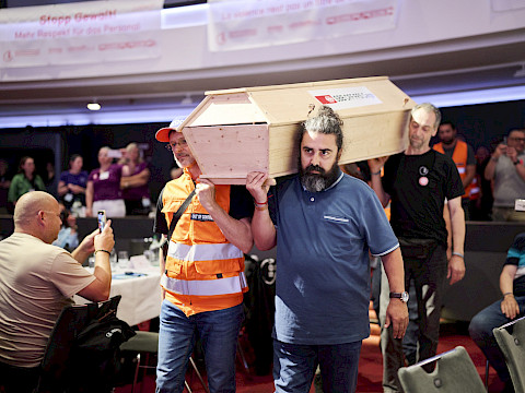 Il funerale di FFS Cargo: un sogno premonitore che speriamo non si avveri / &copy;Manu Friederich